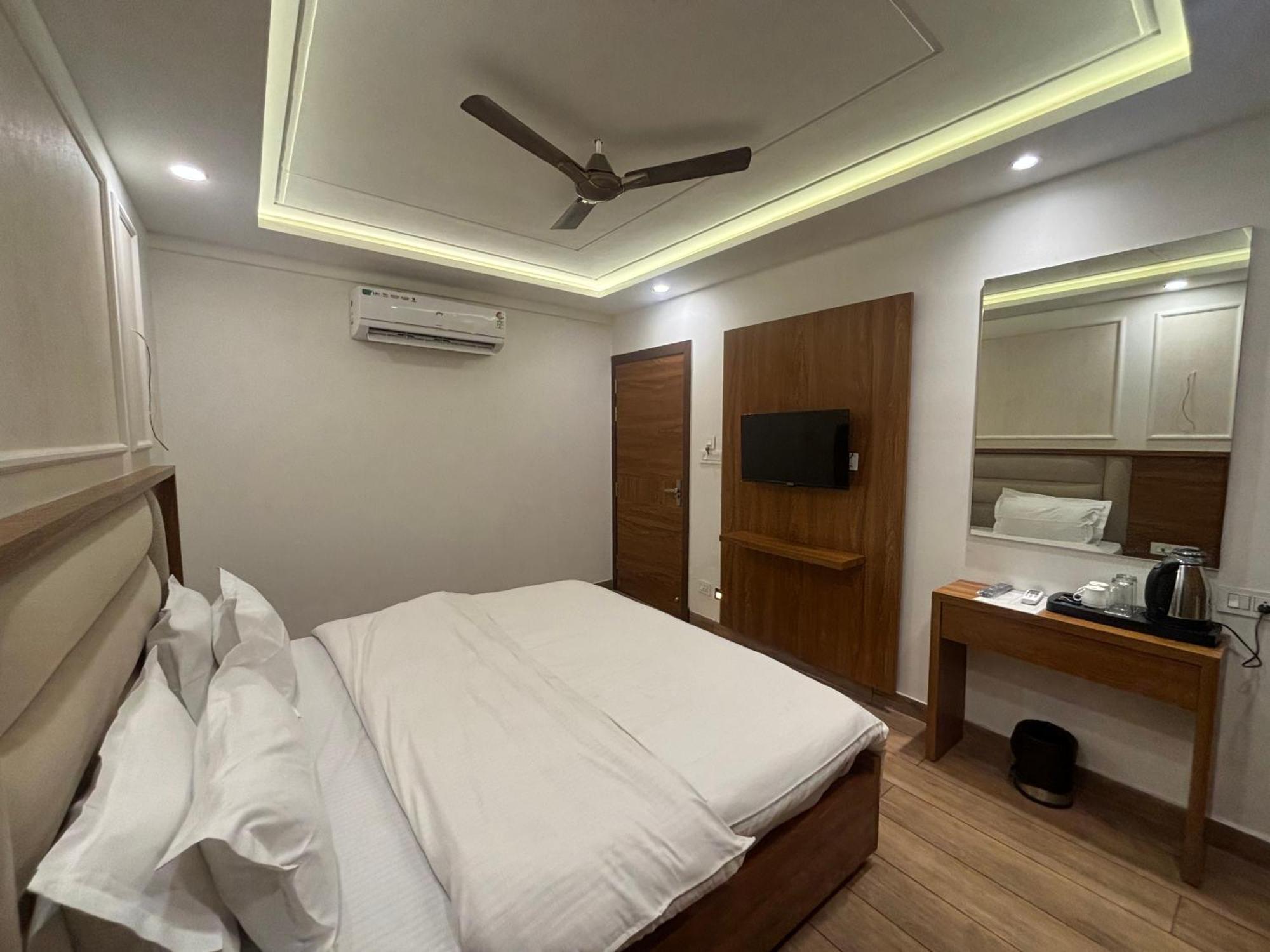 Hotel Gr Residency Amritsar Exterior photo