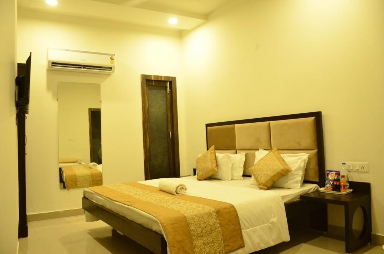 Hotel Gr Residency Amritsar Exterior photo